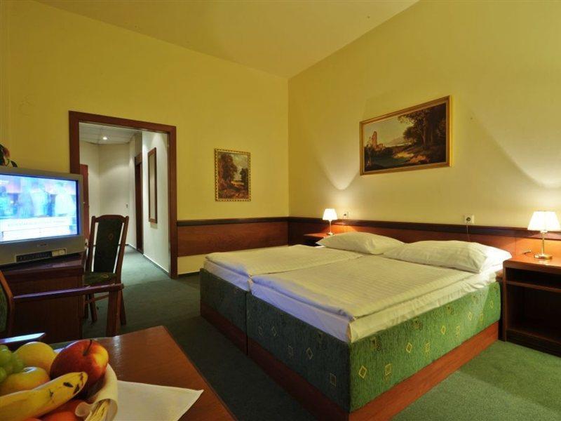Three Crowns 3* Prag